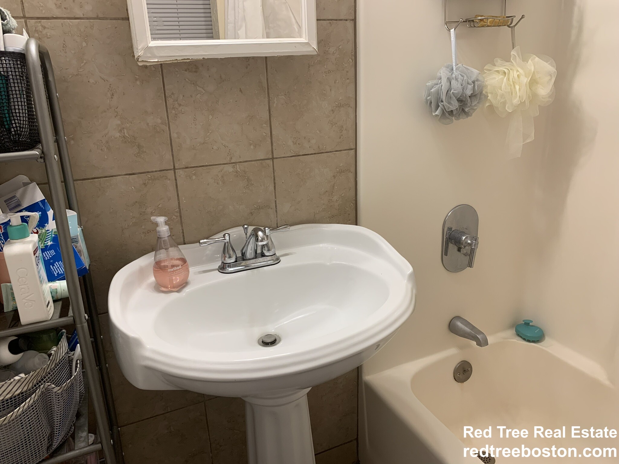 21 Capen St, Tufts University