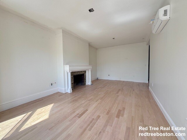 1680 Beacon St, Brookline