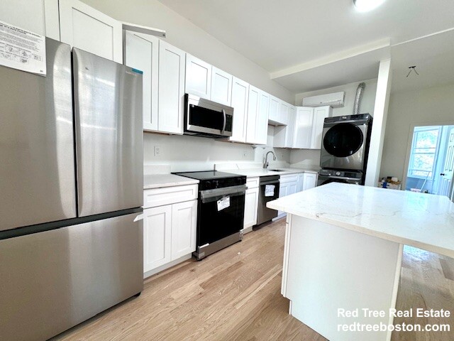 1680 Beacon St, Brookline