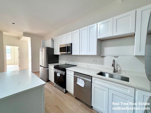 1680 Beacon St, Brookline