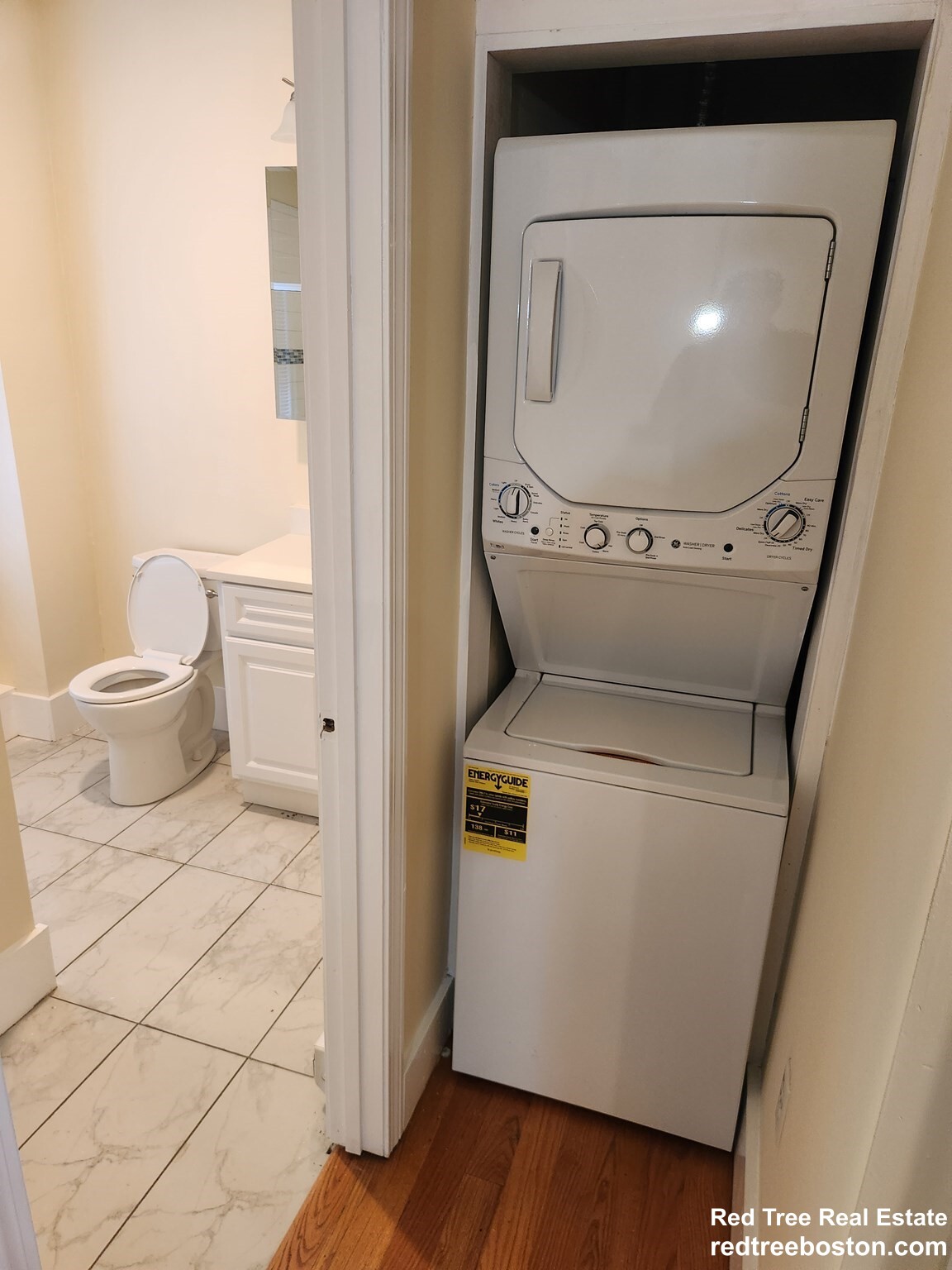 16 Centennial Pl, Framingham