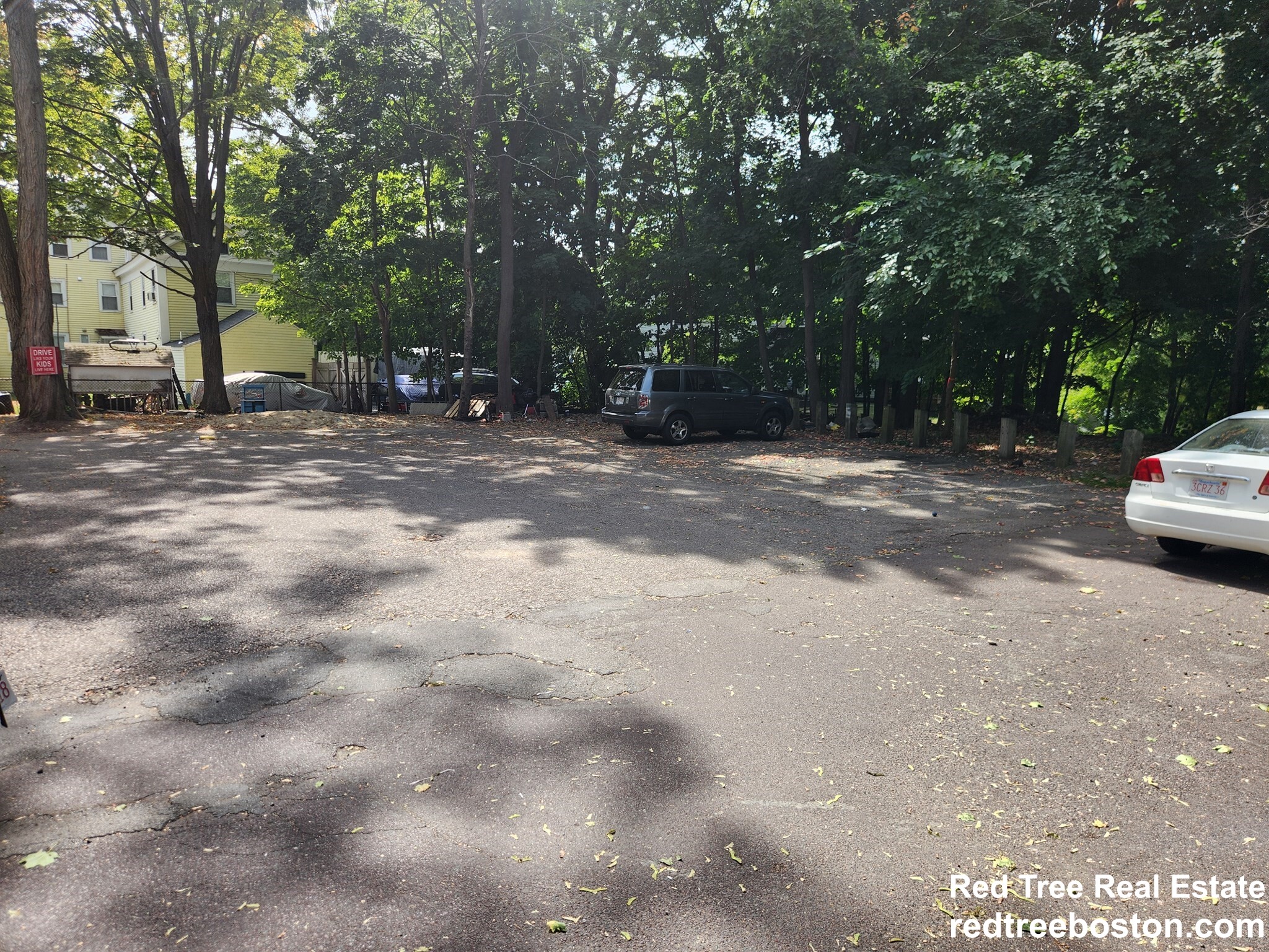 16 Centennial Pl, Framingham