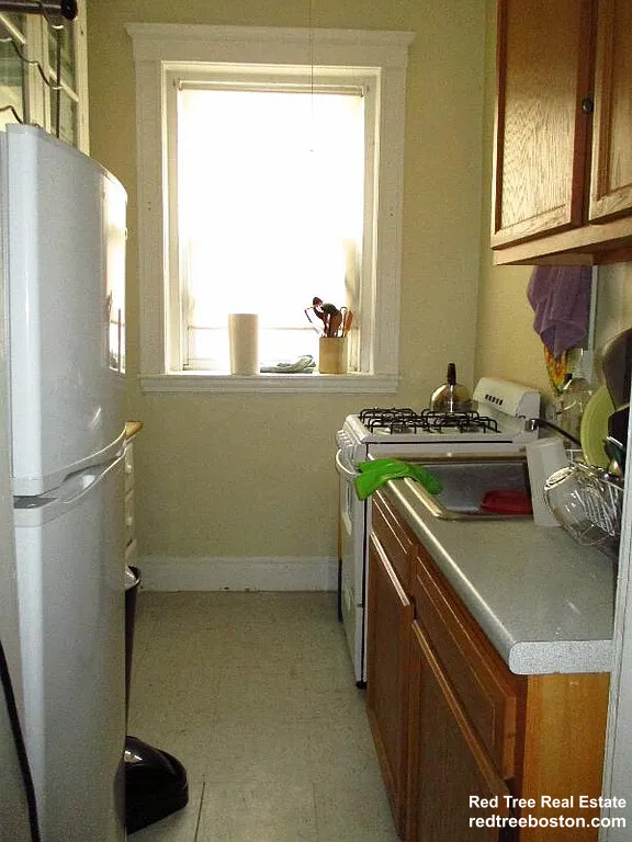 63 Woodstock Ave, Allston