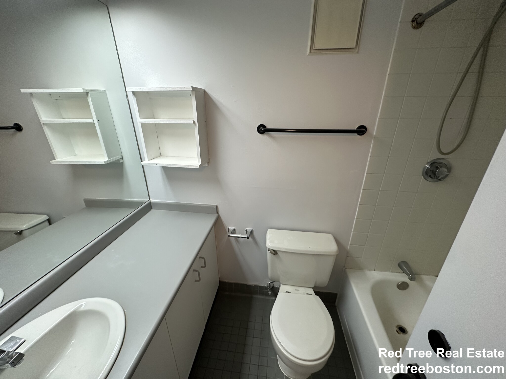 61 Brookline Ave, Fenway