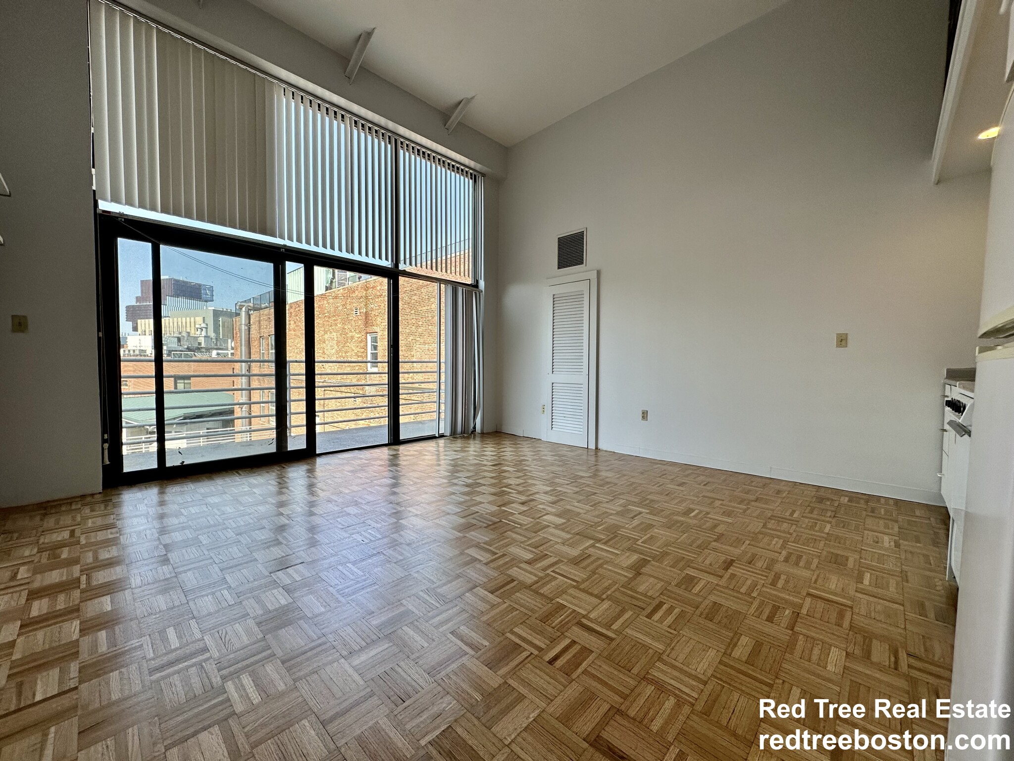 61 Brookline Ave, Fenway