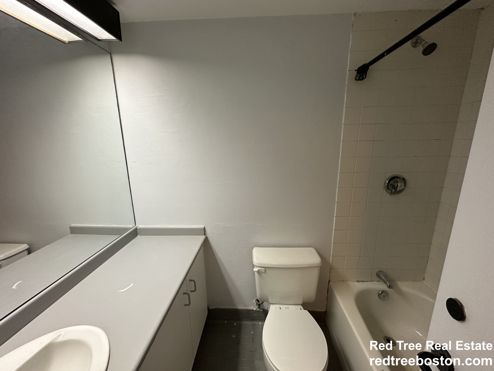 61 Brookline Ave, Fenway