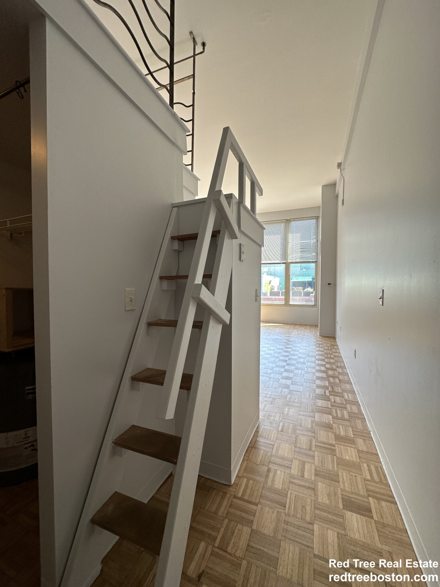 61 Brookline Ave, Kenmore