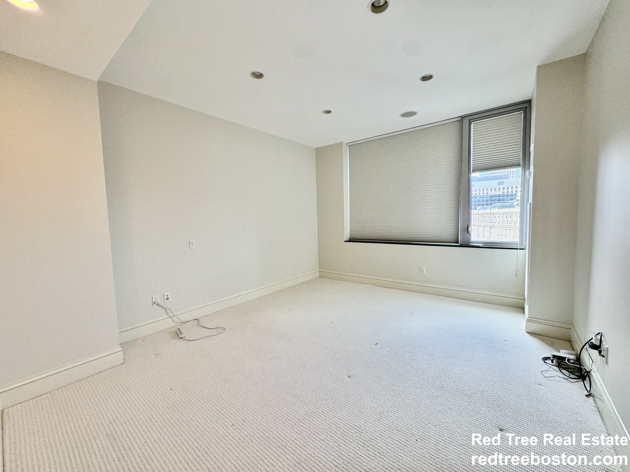 1 Charles St South, Back Bay