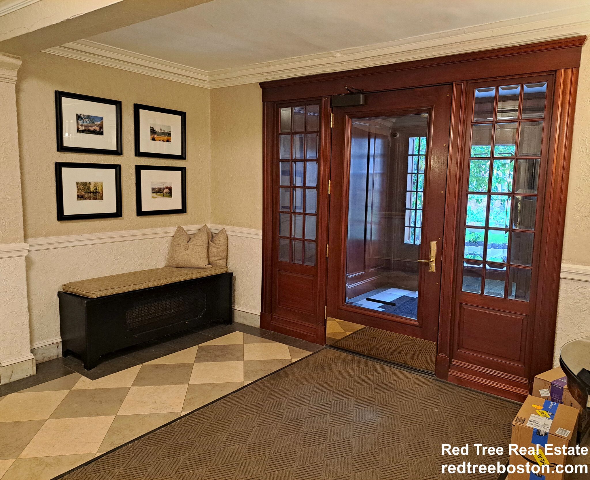 64 Queensberry St, Fenway