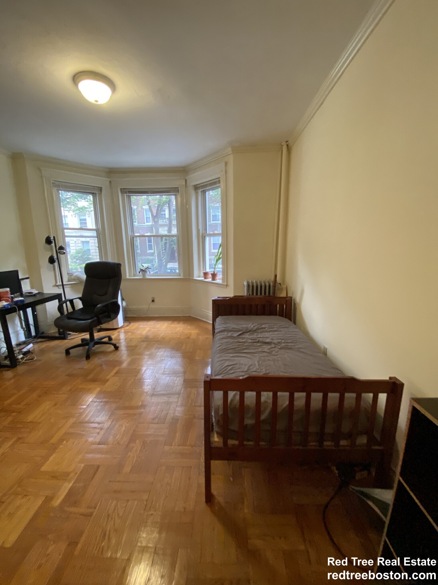 16 Queensberry St, Fenway