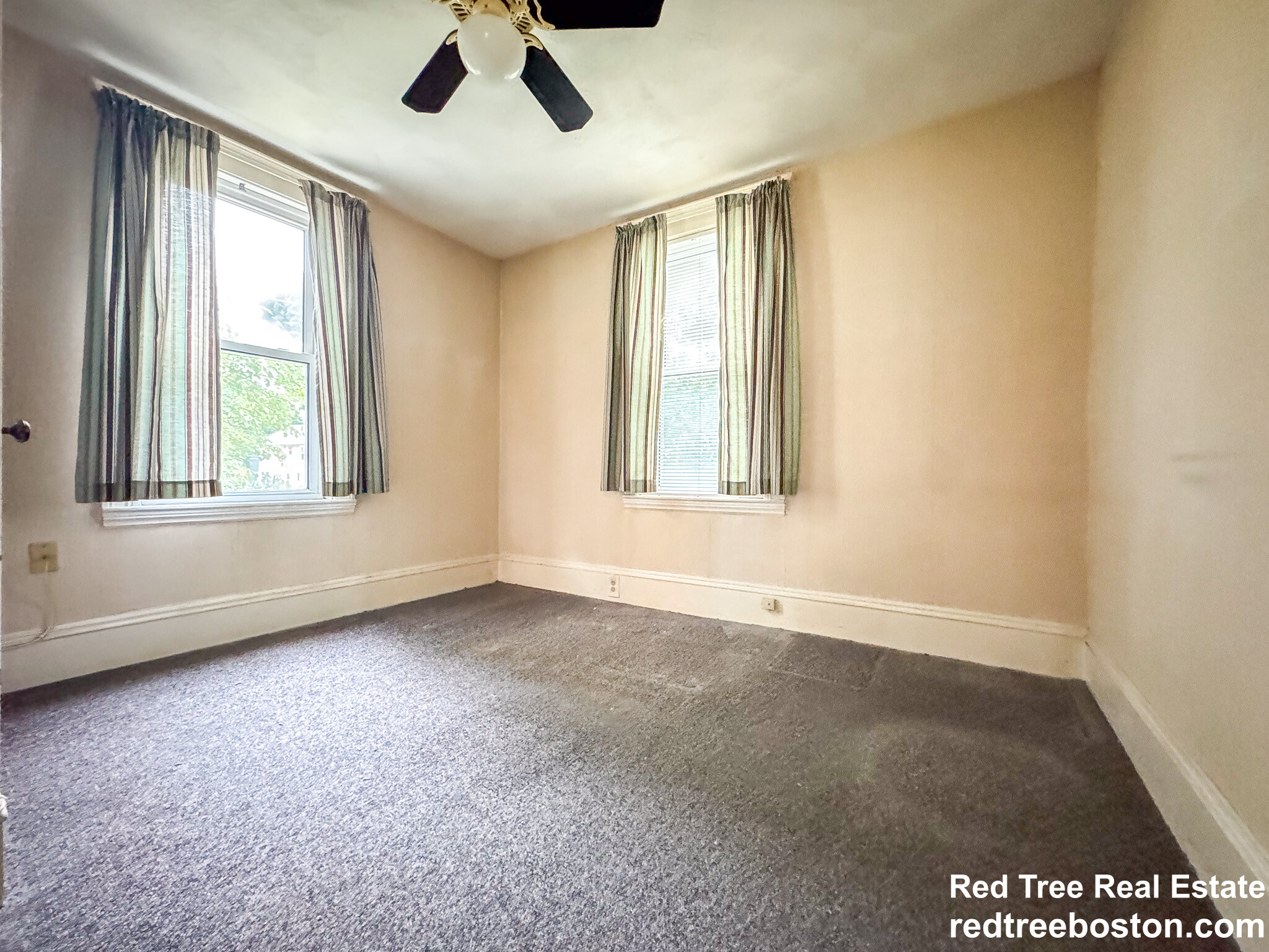 222 Fellsway West, Medford