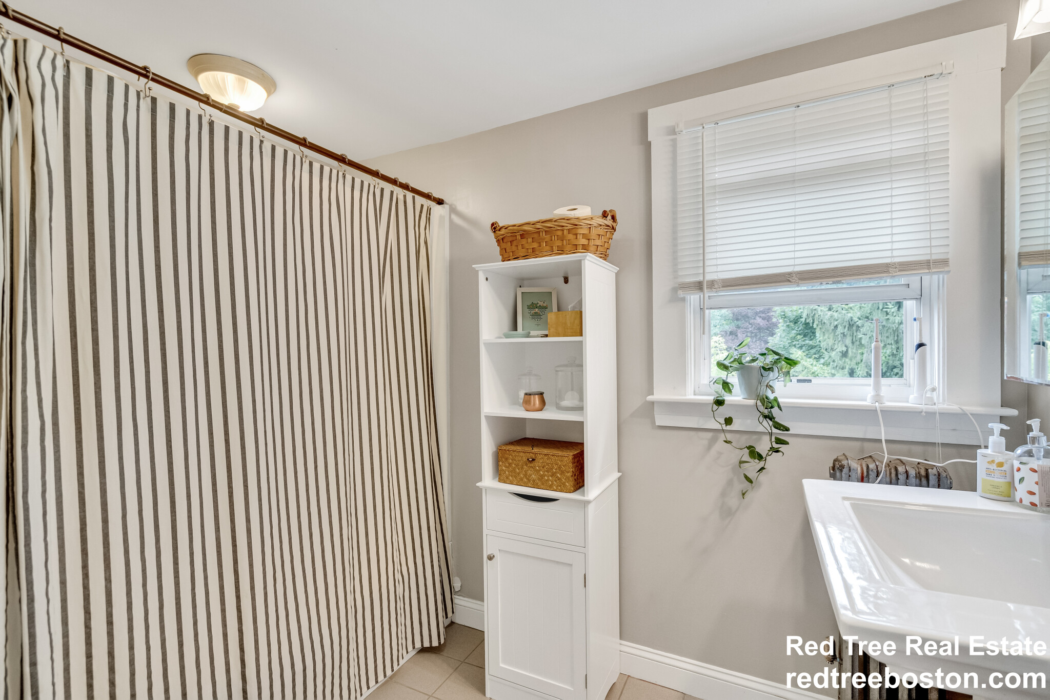 11 Keefe Ave, Newton Upper Falls