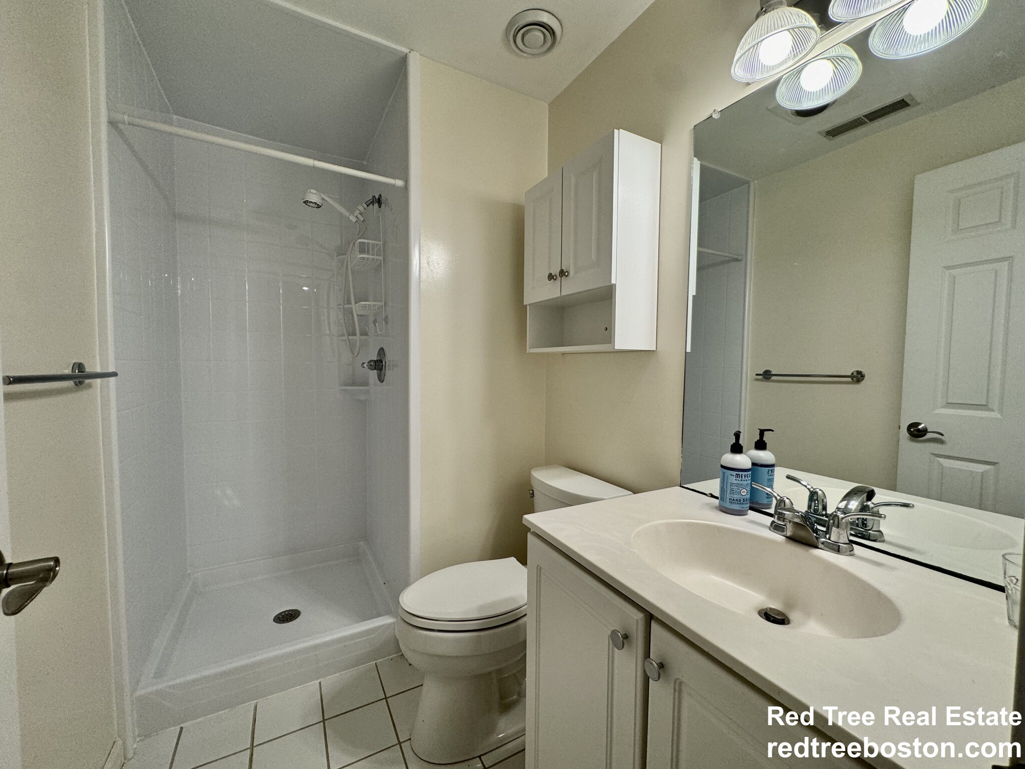 171 Bishops Forest Dr, North Waltham