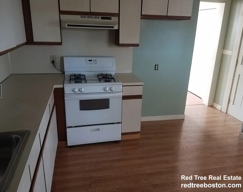 5 Albemarle St, Hyde Park