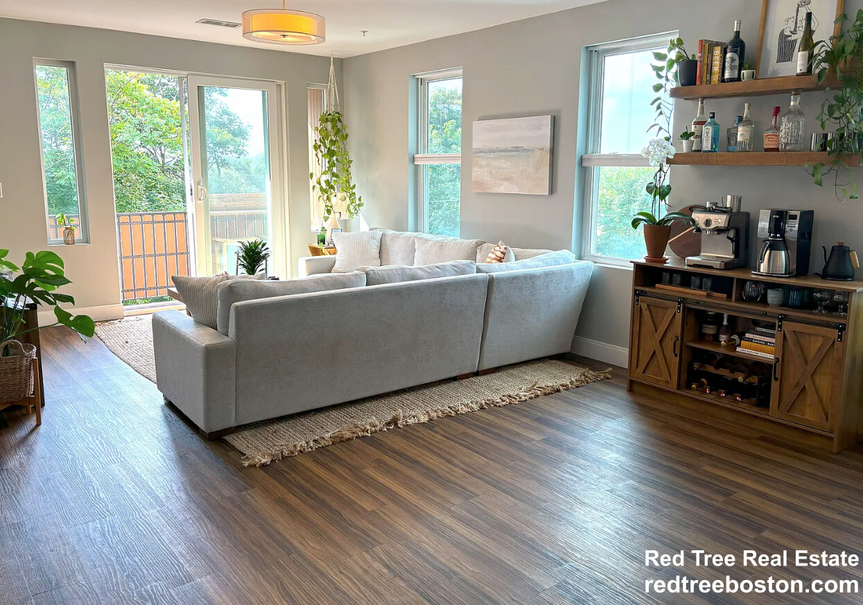 408 E 8th, South Boston