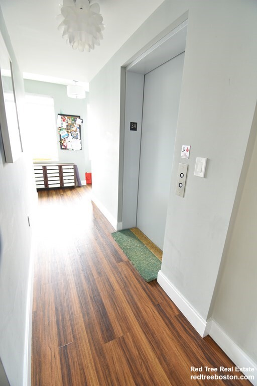 408 E 8th, South Boston