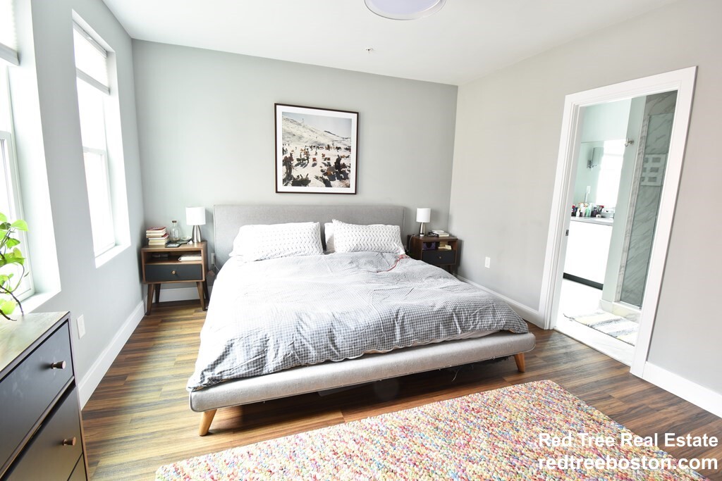 408 E 8th, South Boston