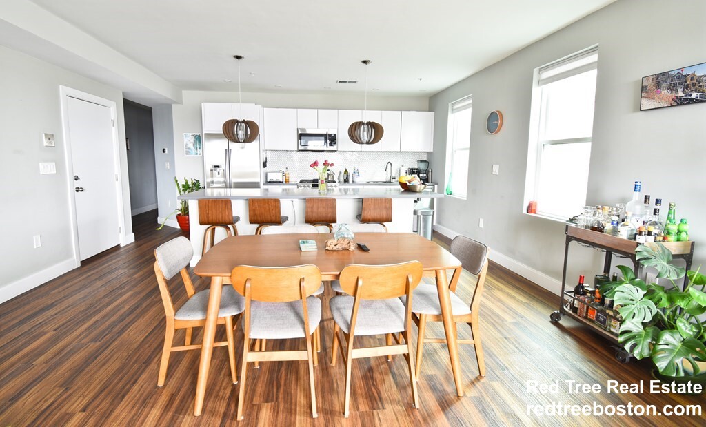 408 E 8th, South Boston