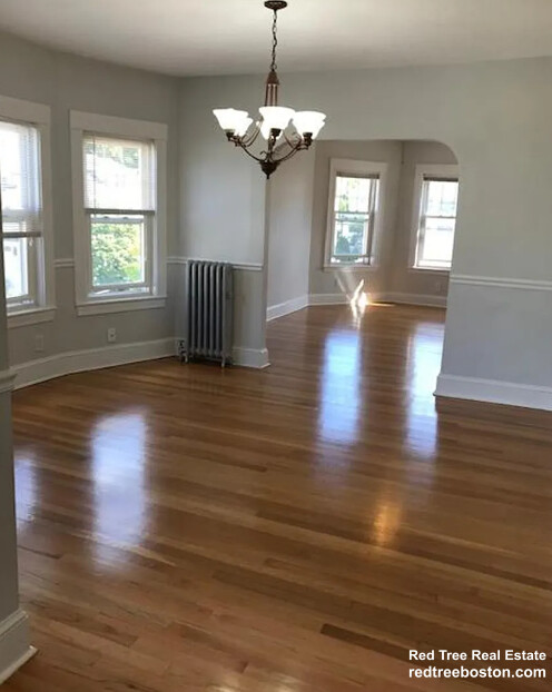 18 Burget Ave, Medford