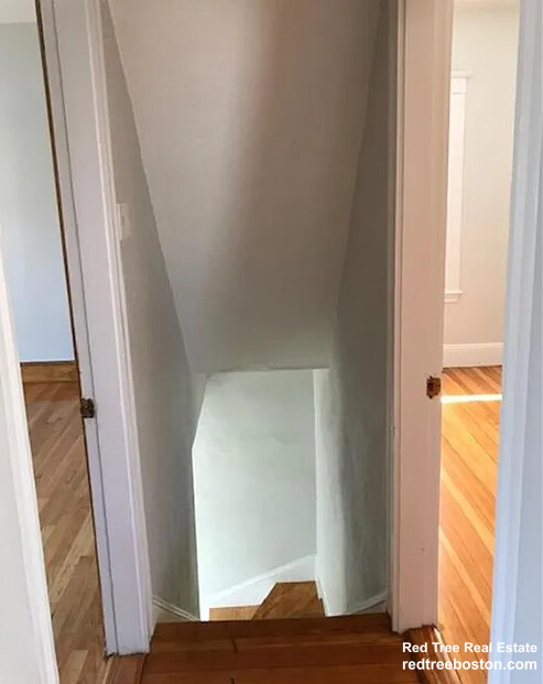 18 Burget Ave, Medford