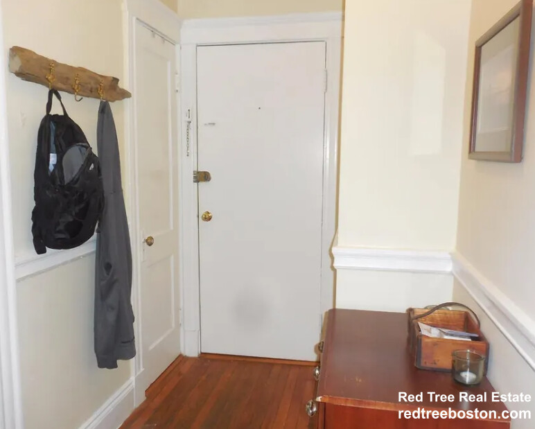 228 Kelton St, Allston