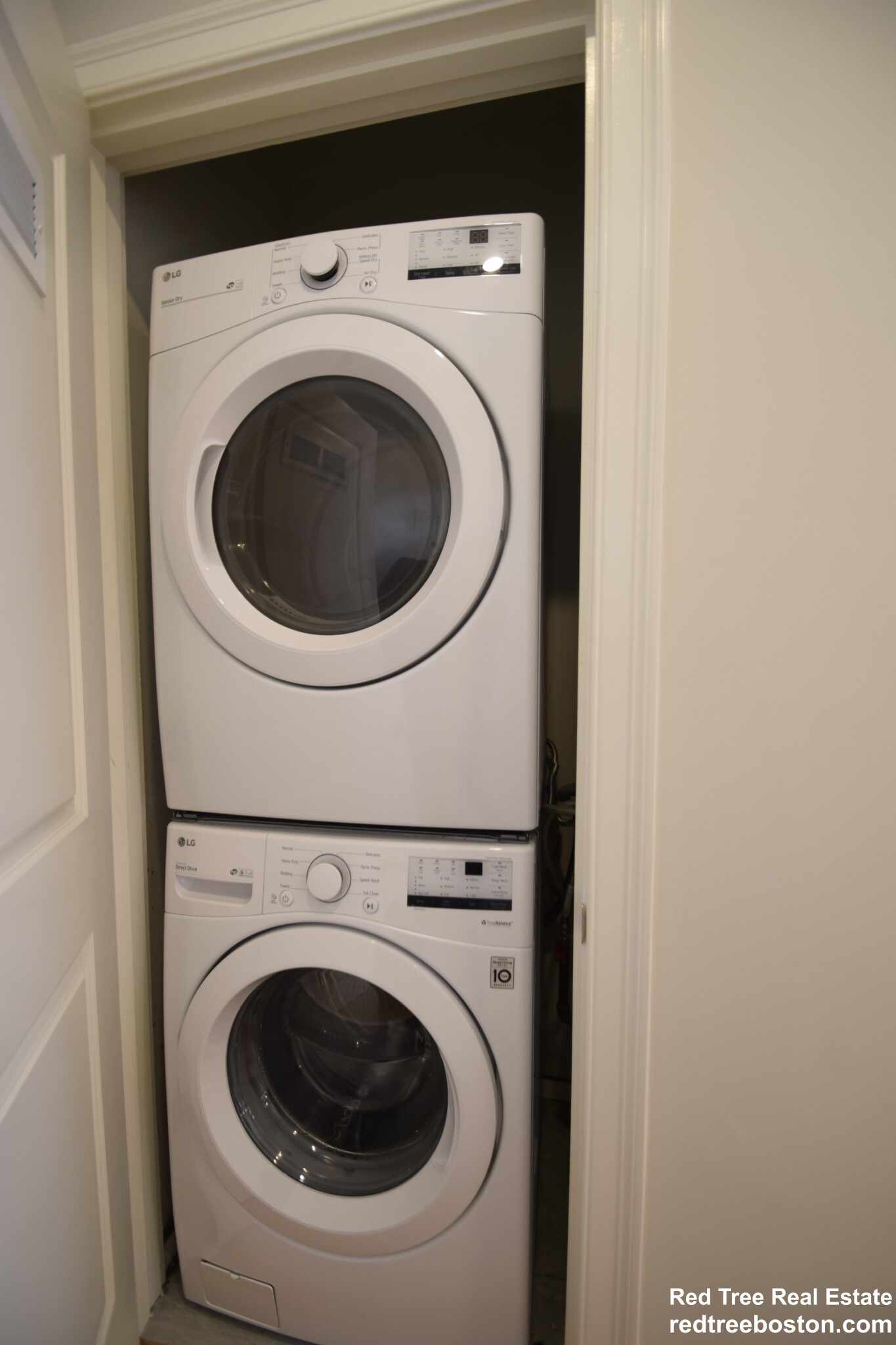 54 Waverly St, Brighton