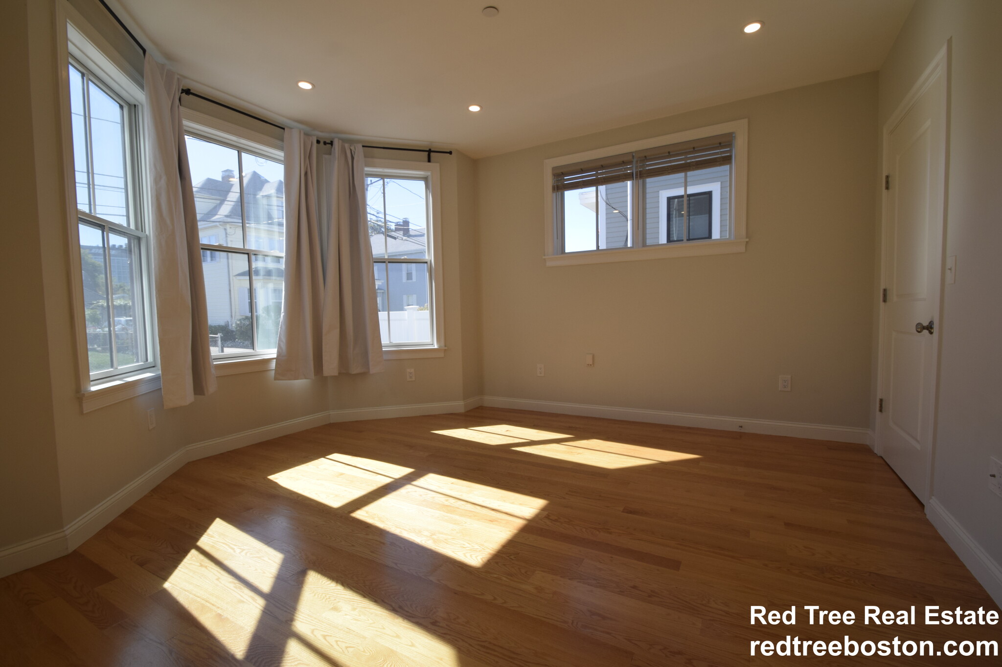 54 Waverly St, Brighton