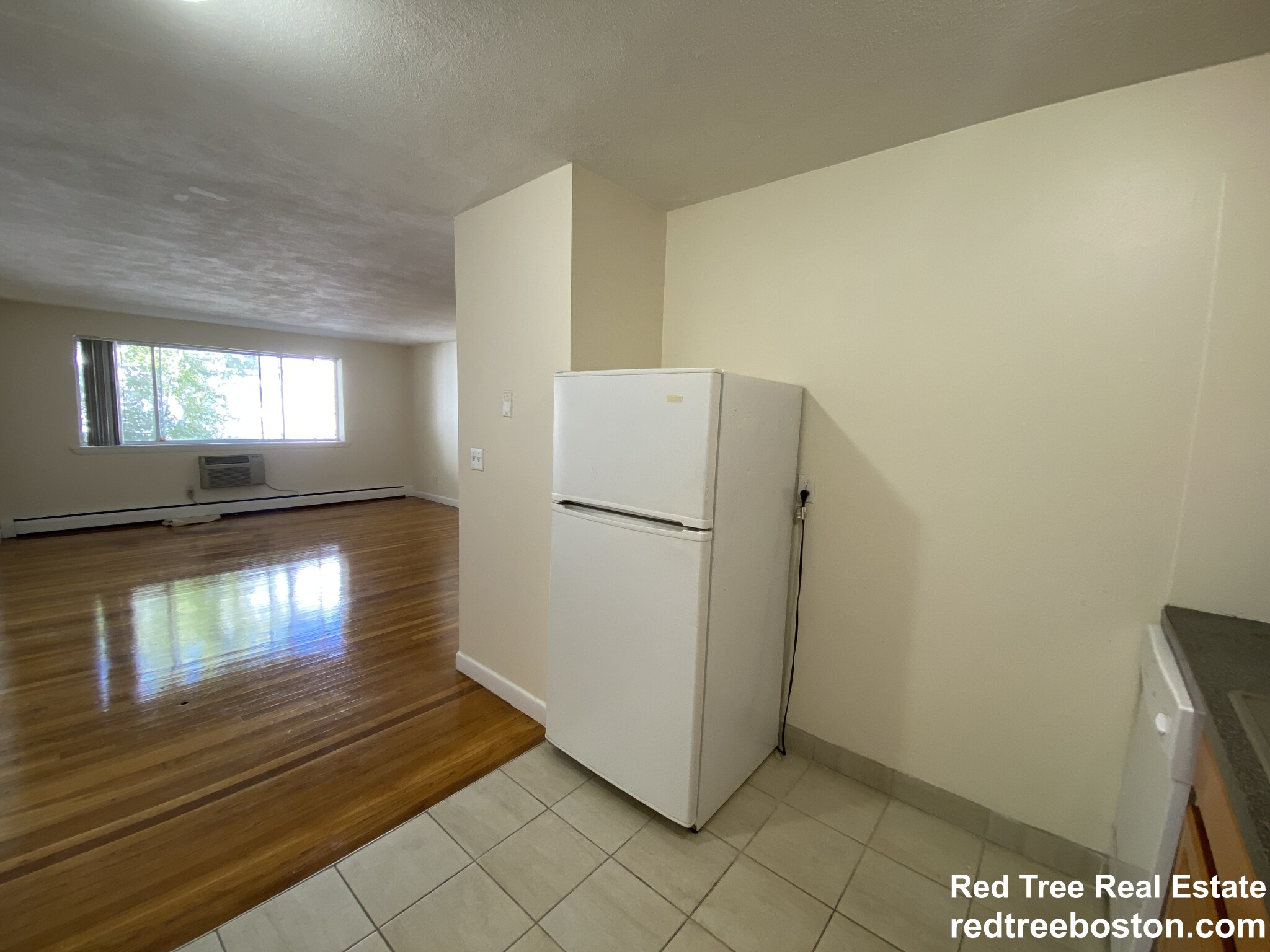 84 Gardner St, Allston