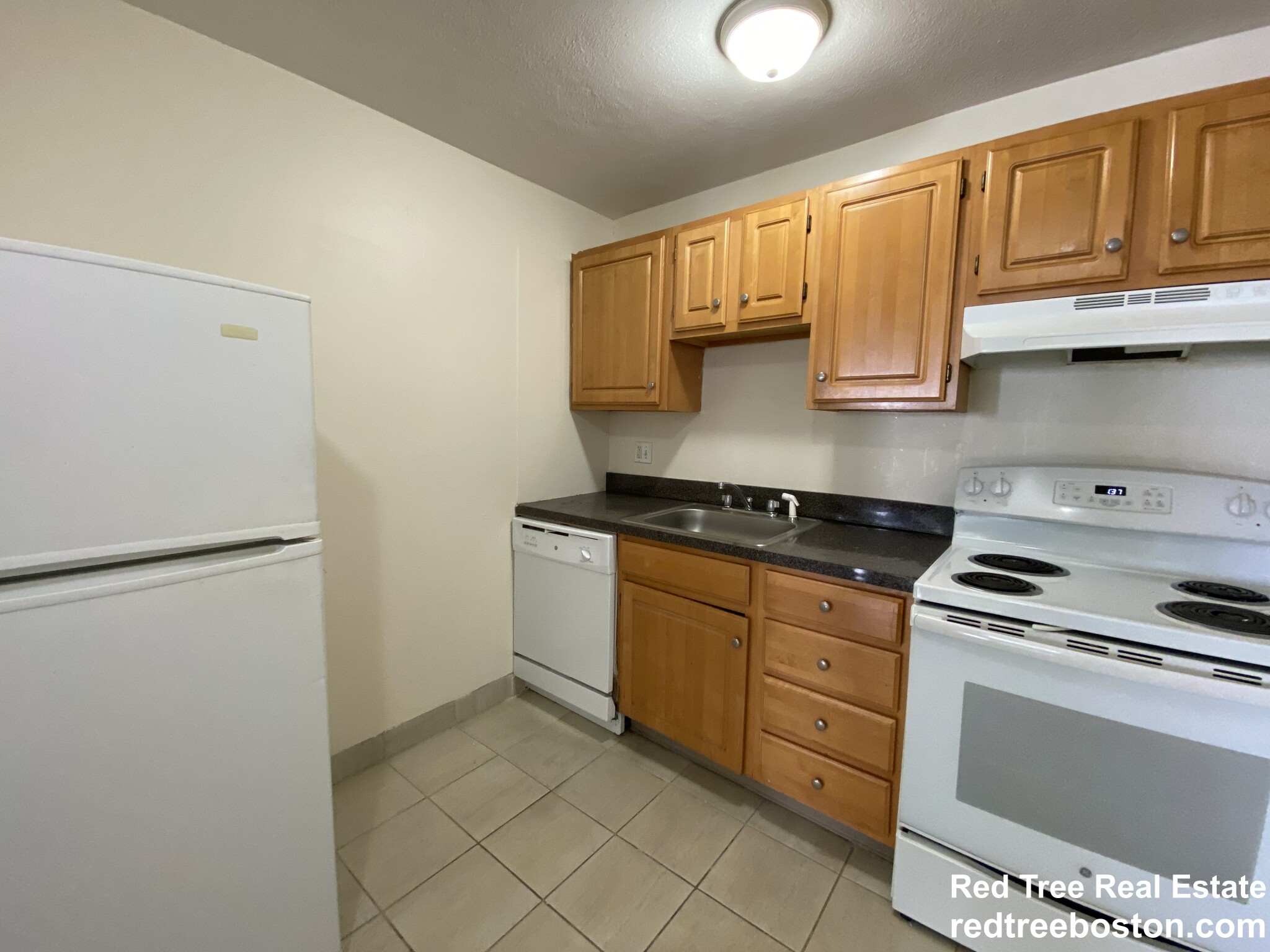 84 Gardner St, Allston