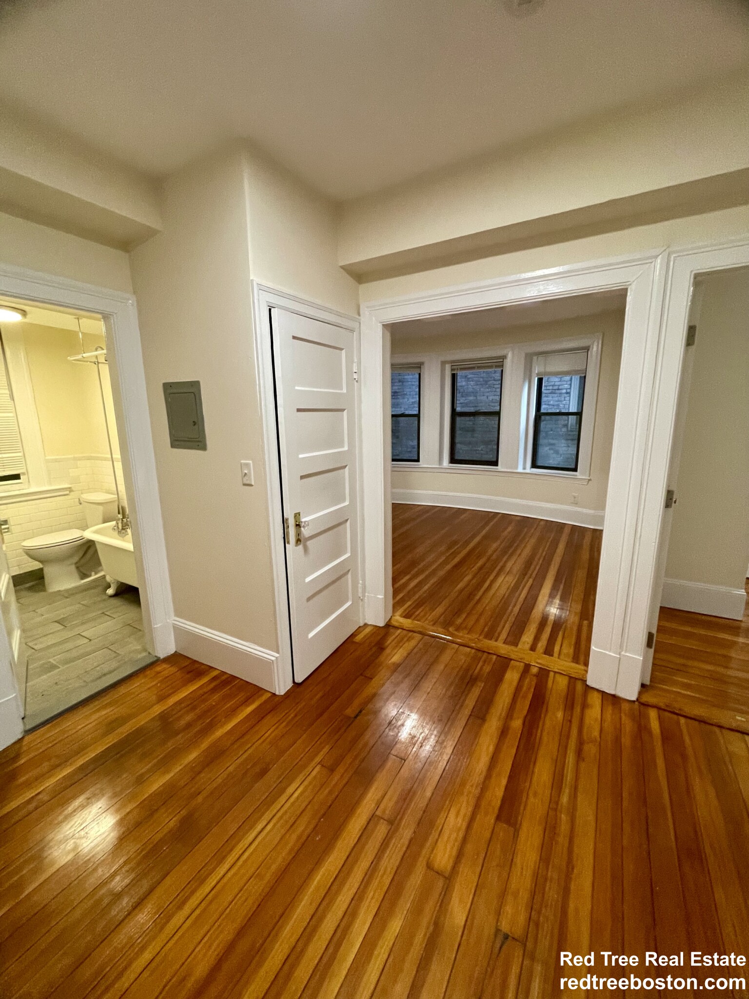 885 Massachusetts Ave, Mid Cambridge