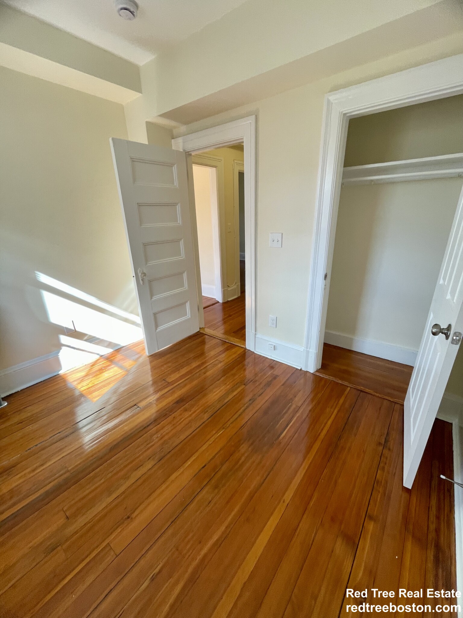 885 Massachusetts Ave, Mid Cambridge