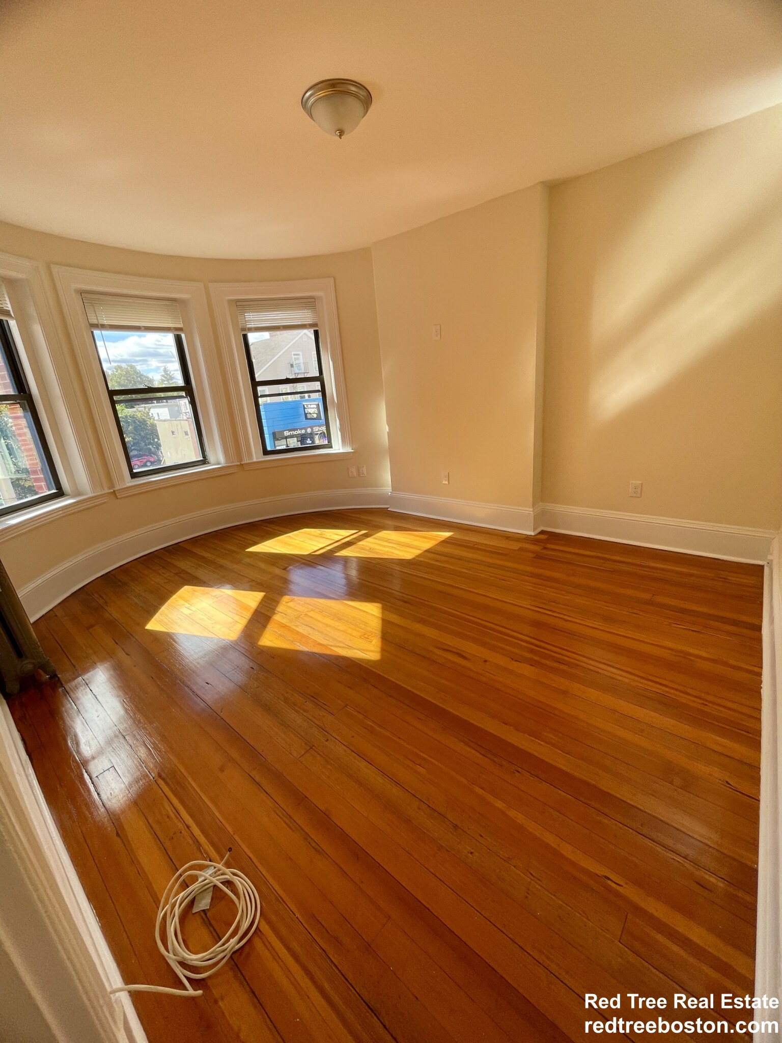 885 Massachusetts Ave, Mid Cambridge