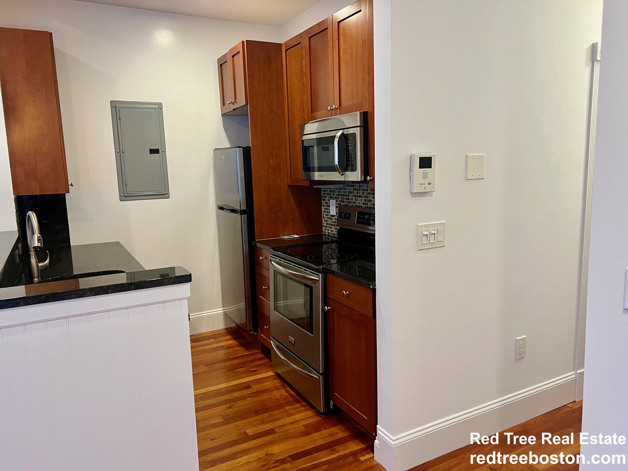 16 Temple St, Beacon Hill