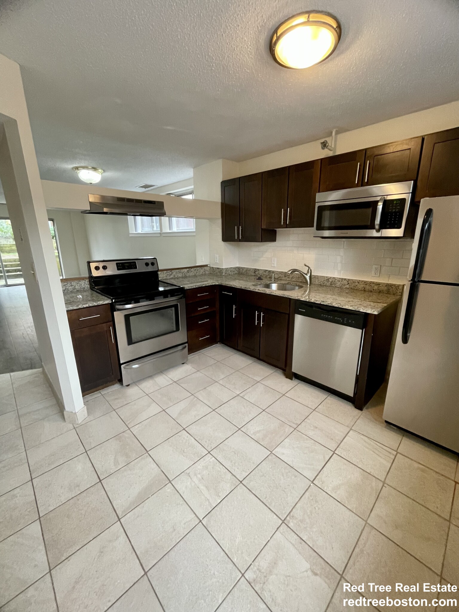 154 North Beacon St, Brighton