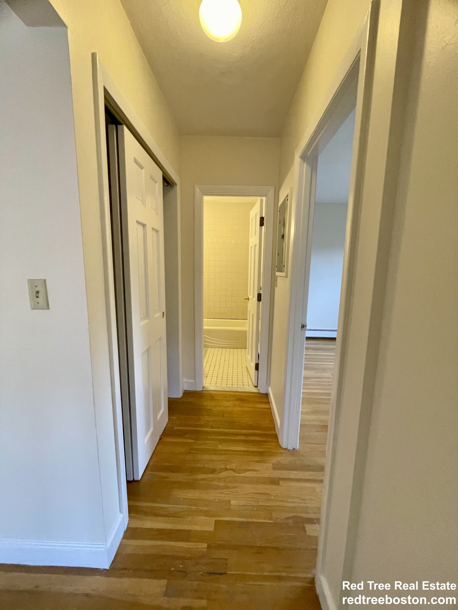 276 Grove St, Auburndale