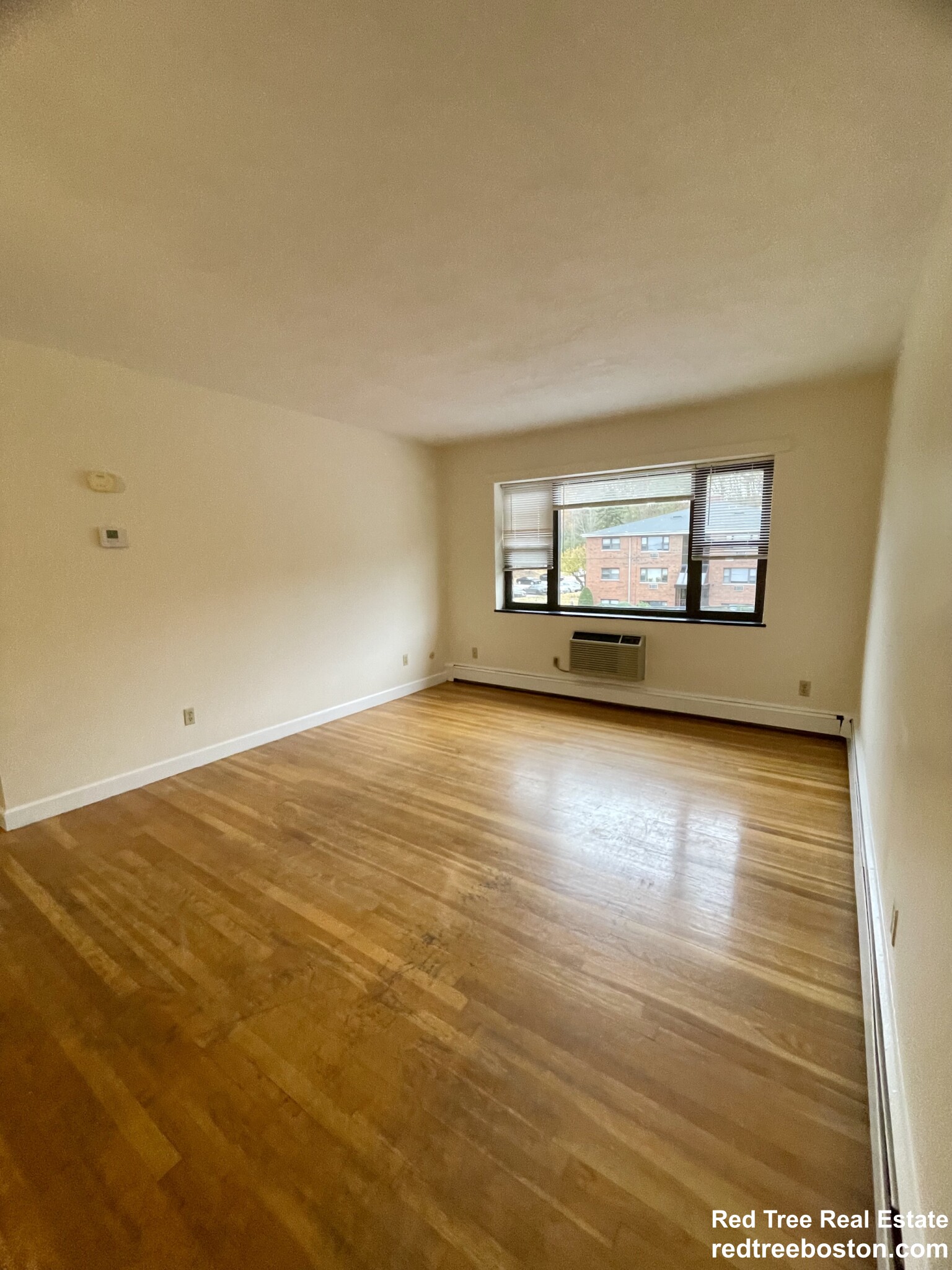 276 Grove St, Auburndale