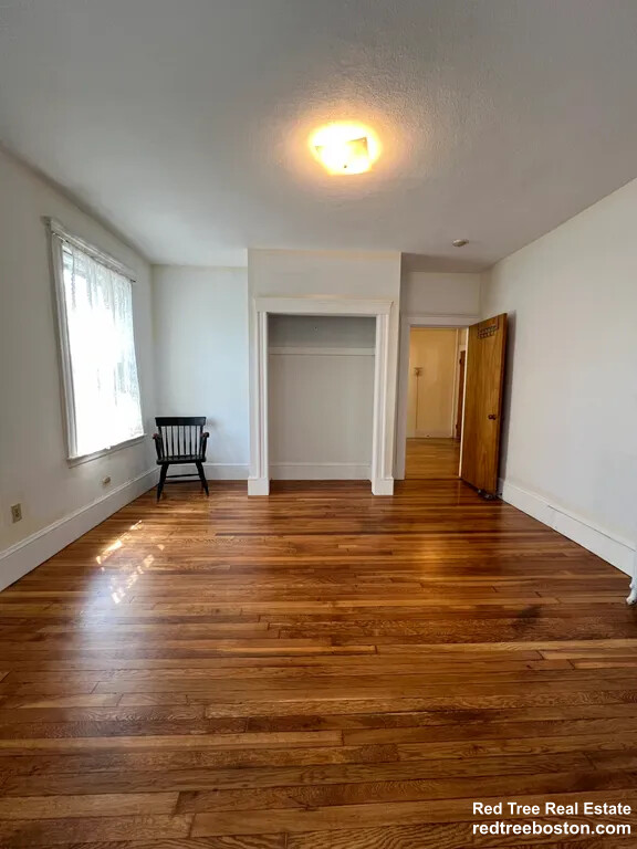 124 Glenville Ave, Allston