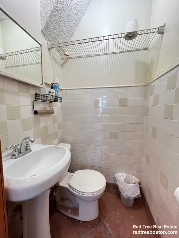 124 Glenville Ave, Allston