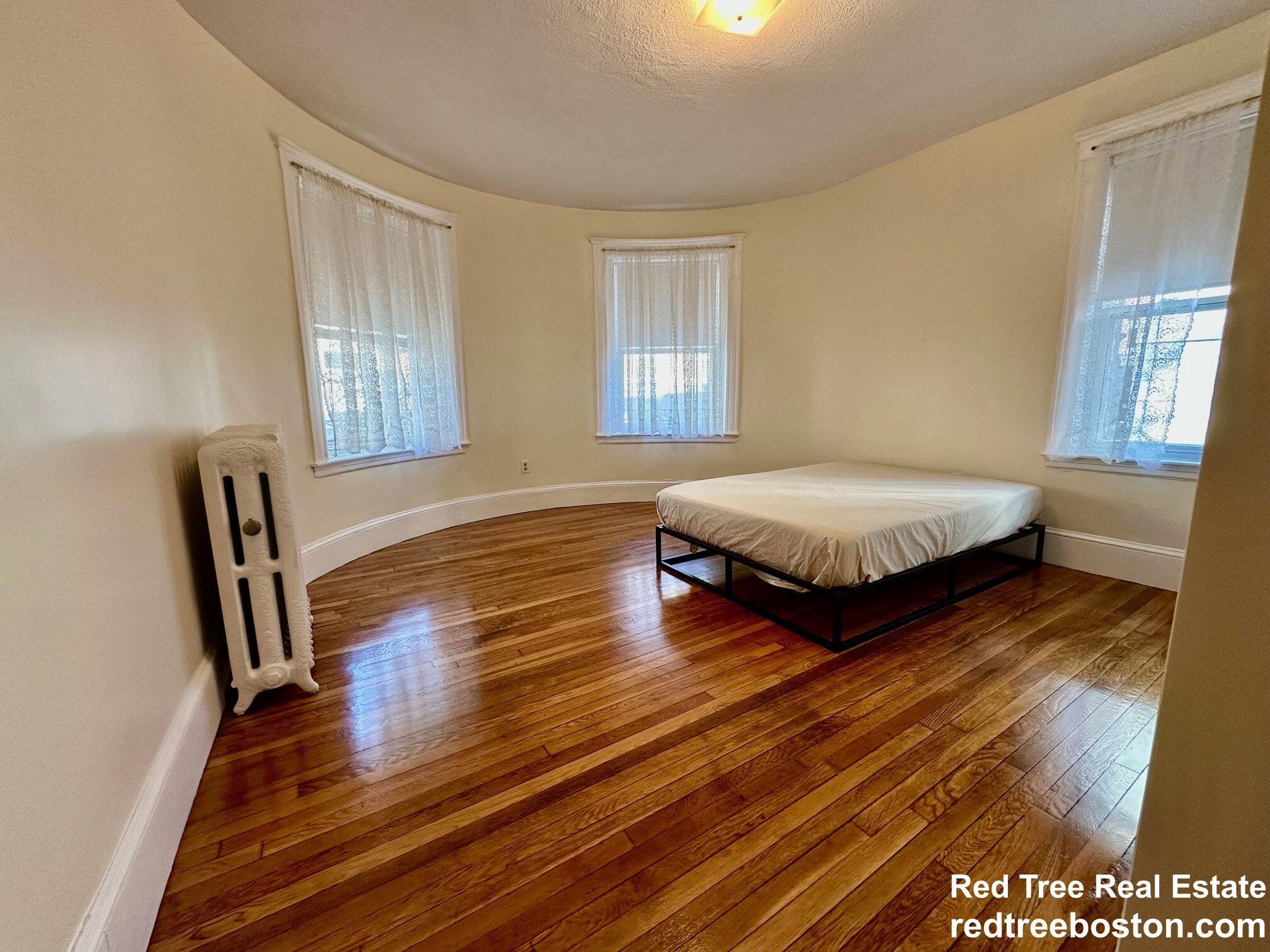 124 Glenville Ave, Allston