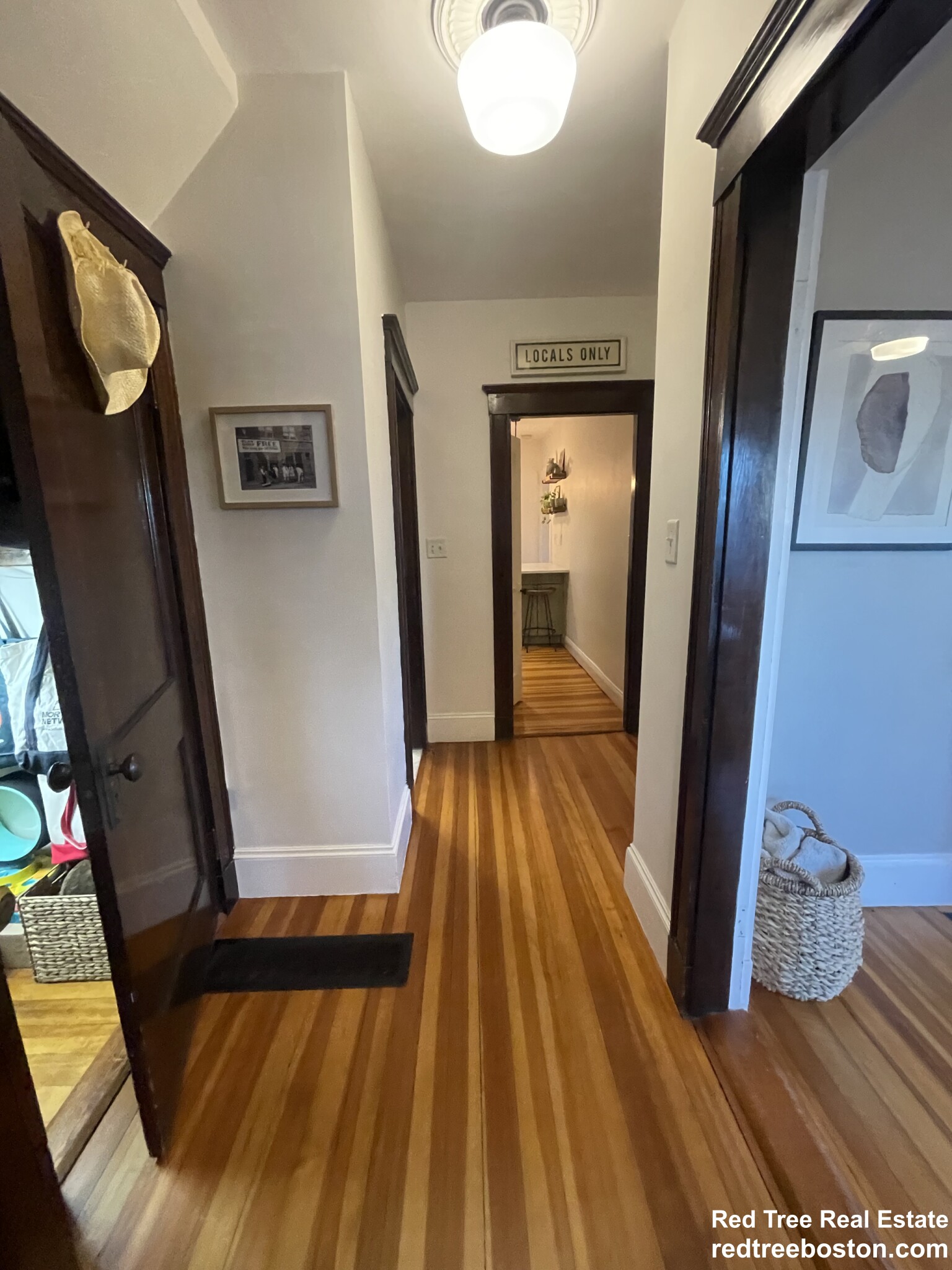 211 Roslindale Ave, Roslindale