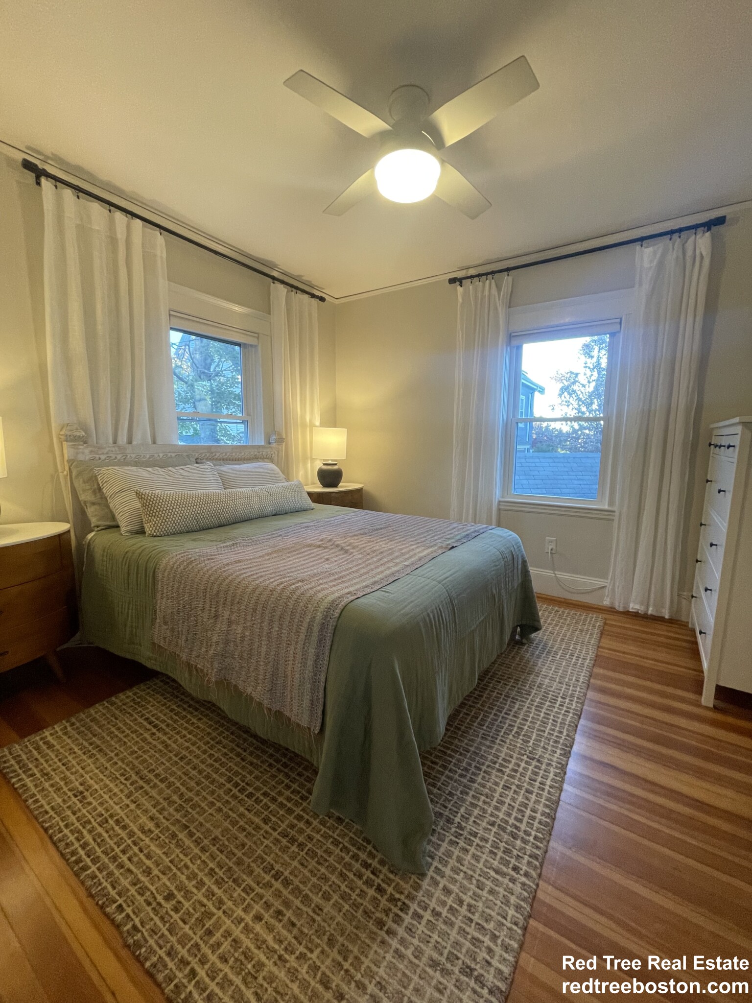 211 Roslindale Ave, Roslindale