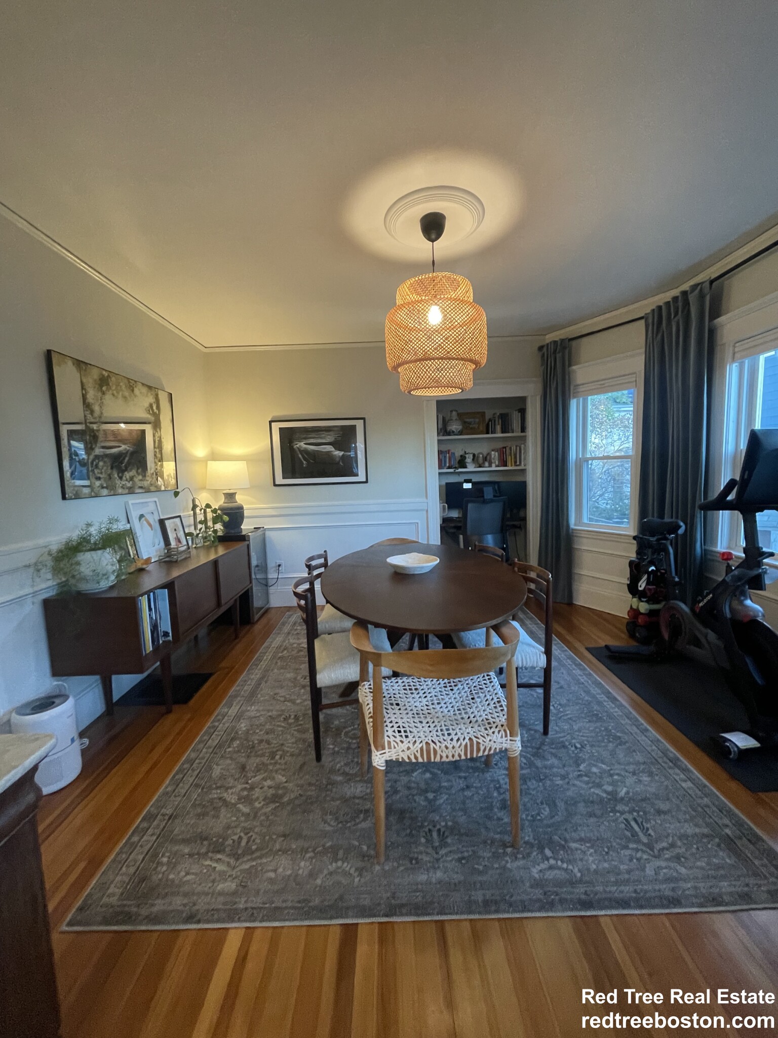 211 Roslindale Ave, Roslindale