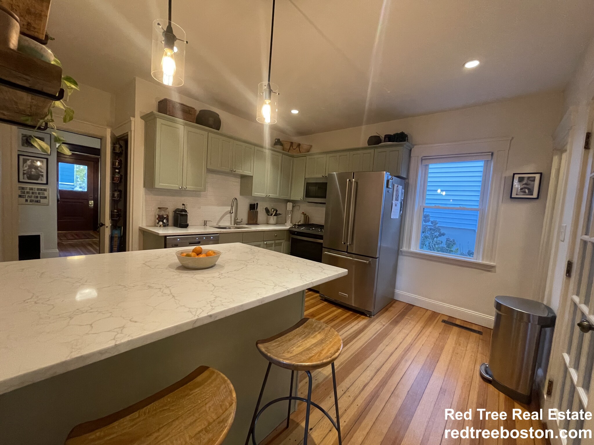 211 Roslindale Ave, Roslindale