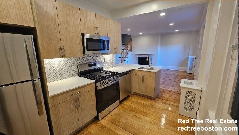 2 Joy St, Beacon Hill