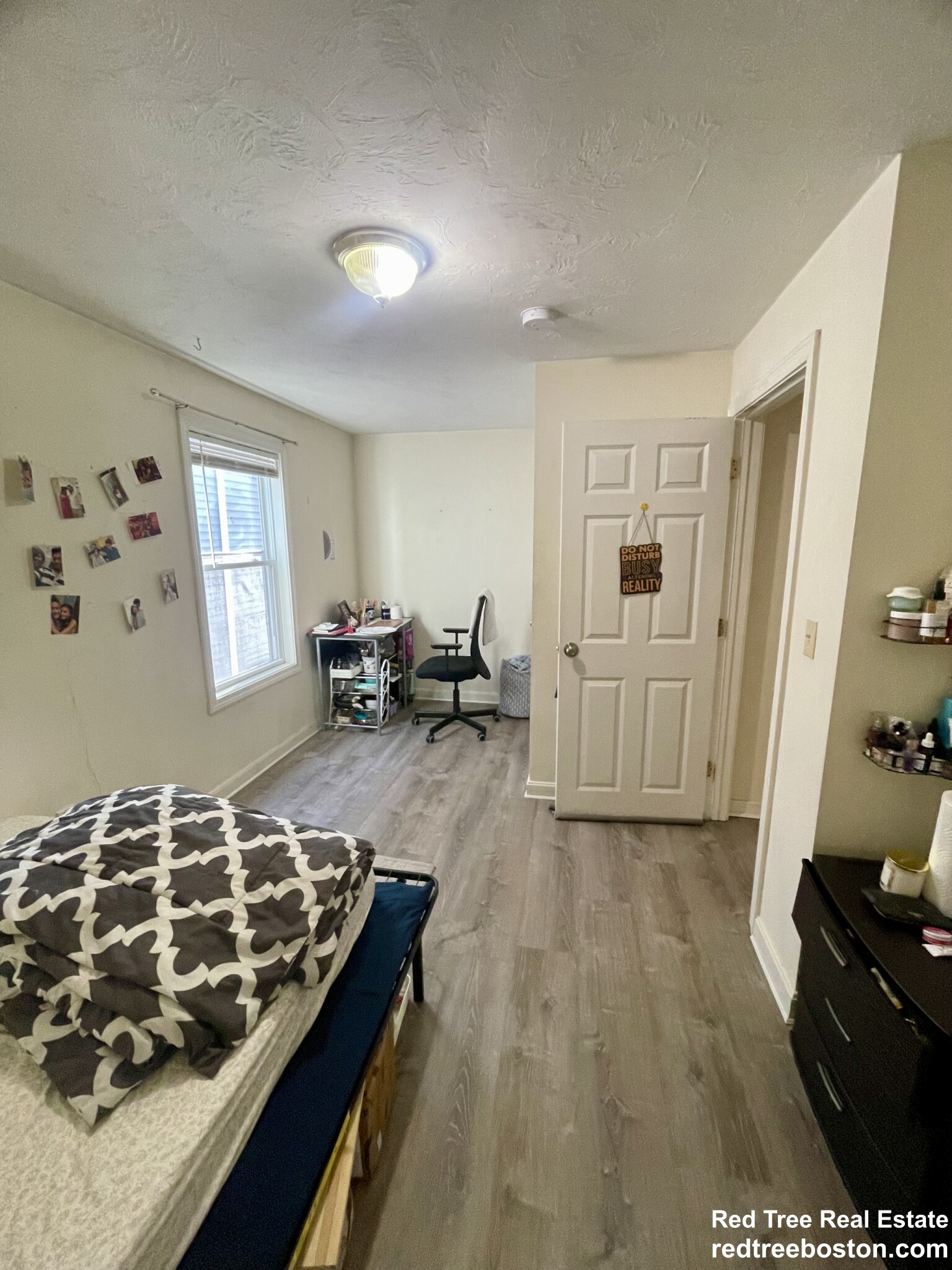 24 Lawn St, Mission Hill