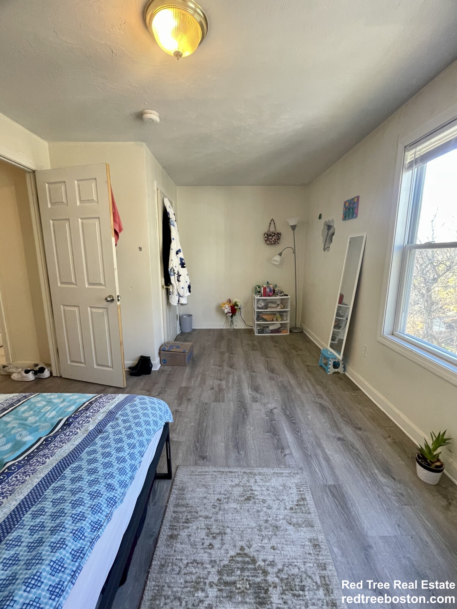 24 Lawn St, Mission Hill