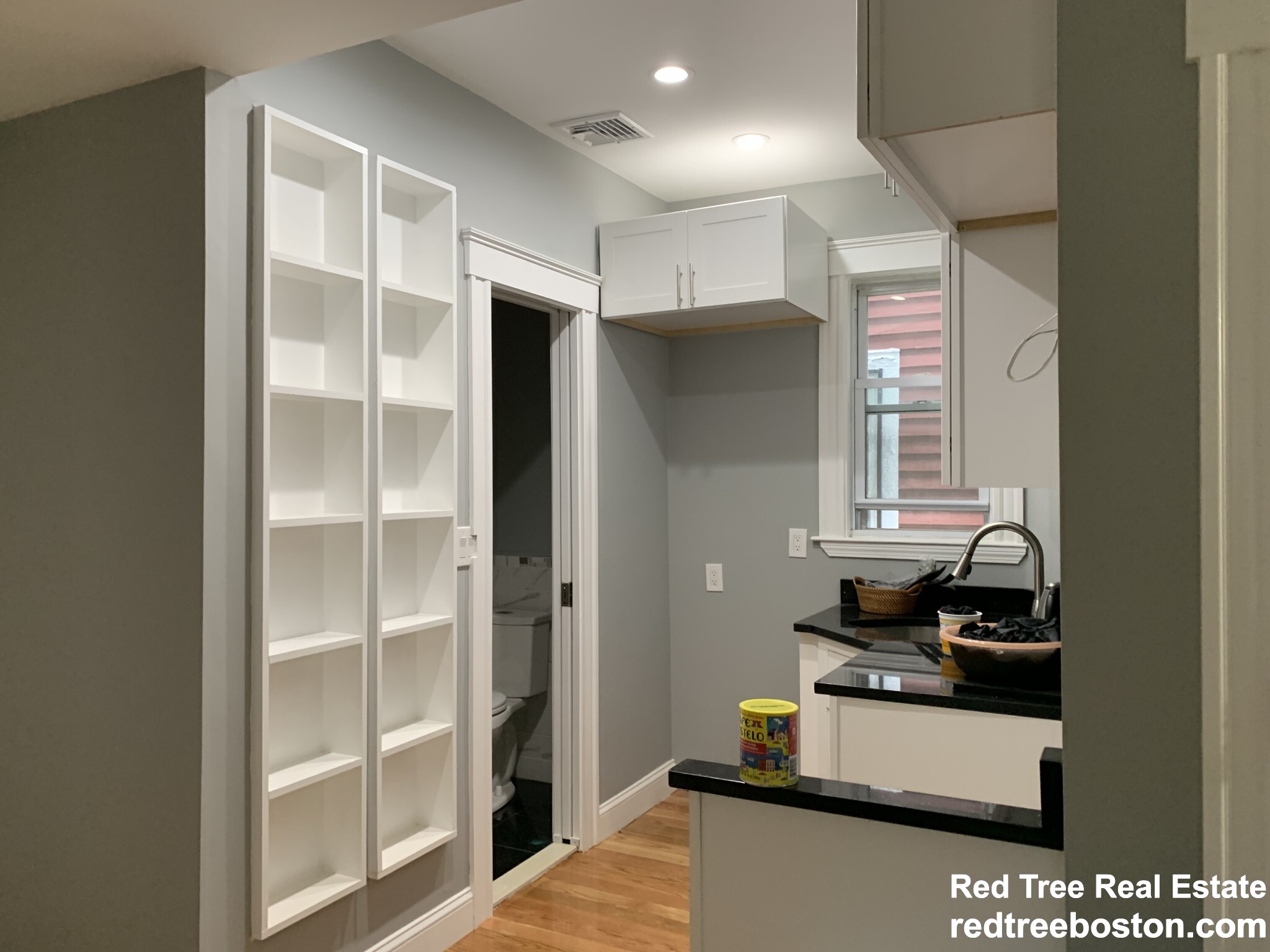 146 Hillside St, Mission Hill