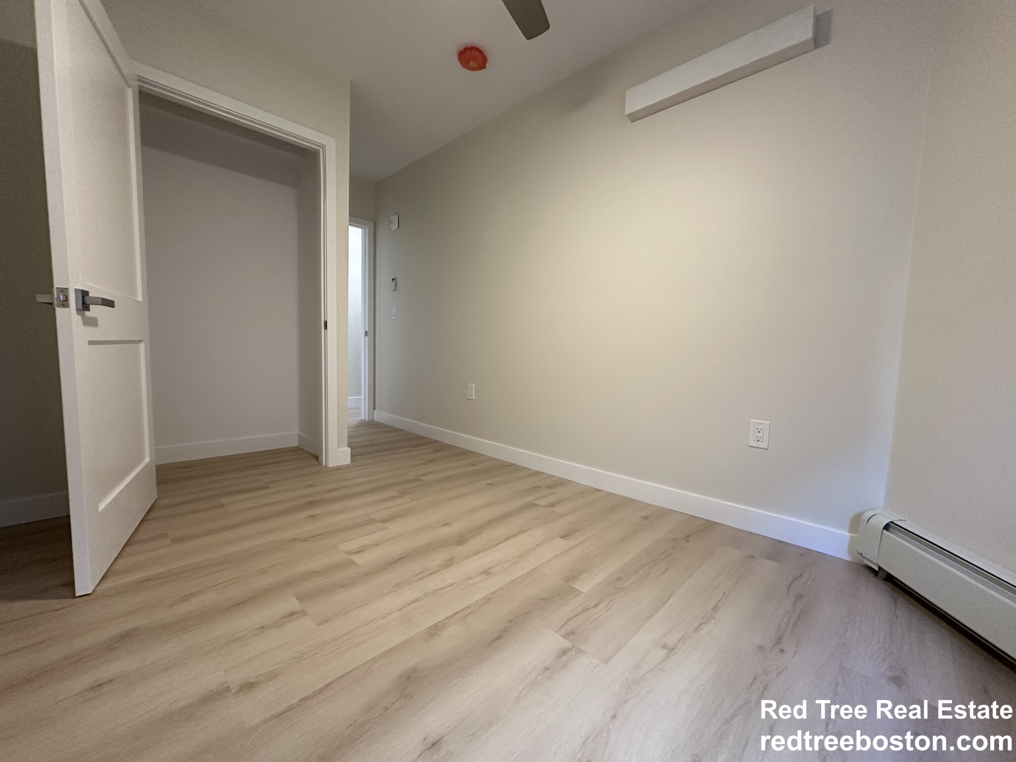 74 Ruthven St, Dorchester