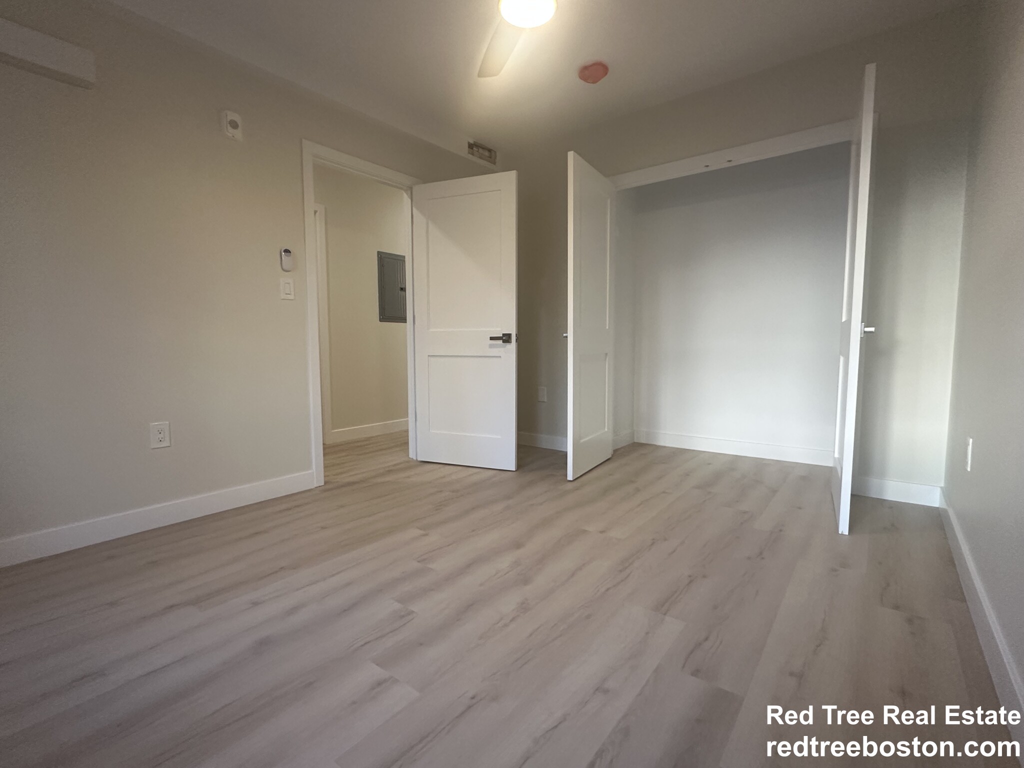 74 Ruthven St, Dorchester