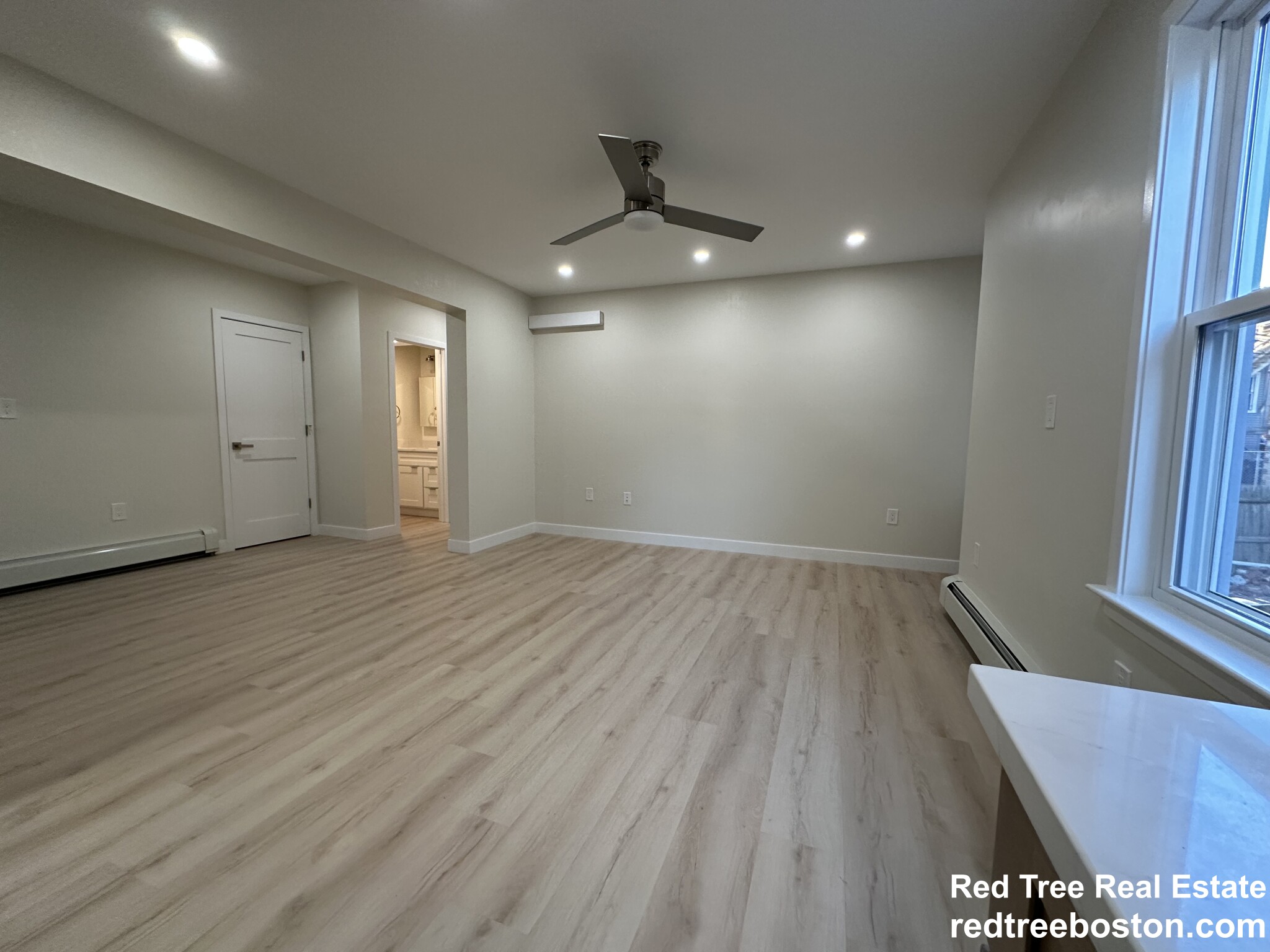 74 Ruthven St, Dorchester